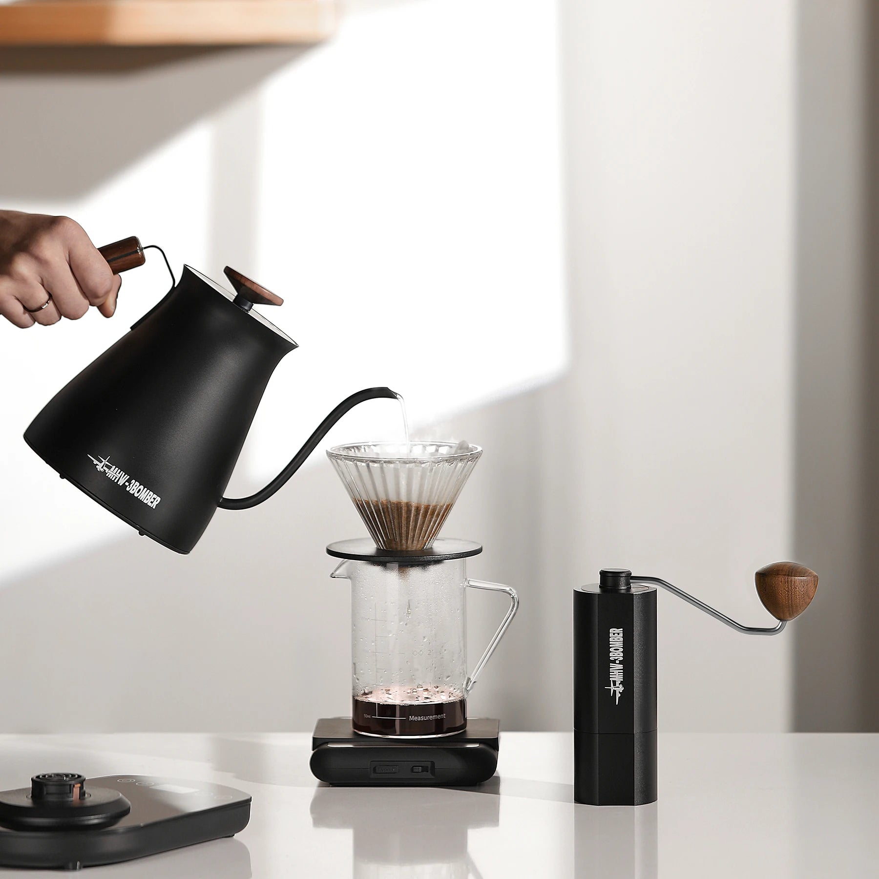 MHW-3BOMBER 38mm Manual Coffee Grinder Magnetic 7 Core Stainless Steel Burr 24 Adjustable Settings Home Barista Accessories