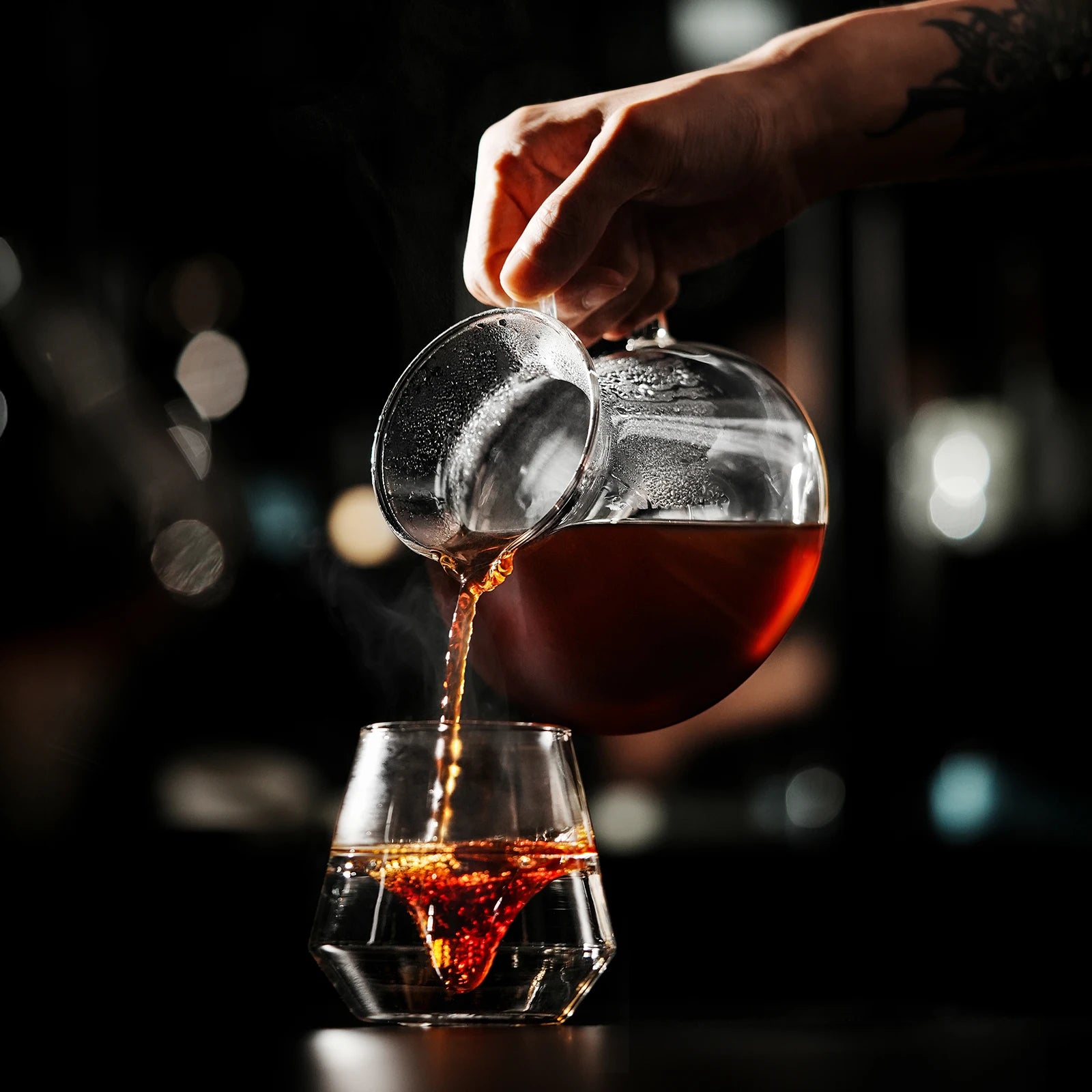 MHW-3BOMBER Hill Coffee Server Guide Extraction Pour Over Coffee Server Ergonomic Handle High-Borosilicate Glass For Barista