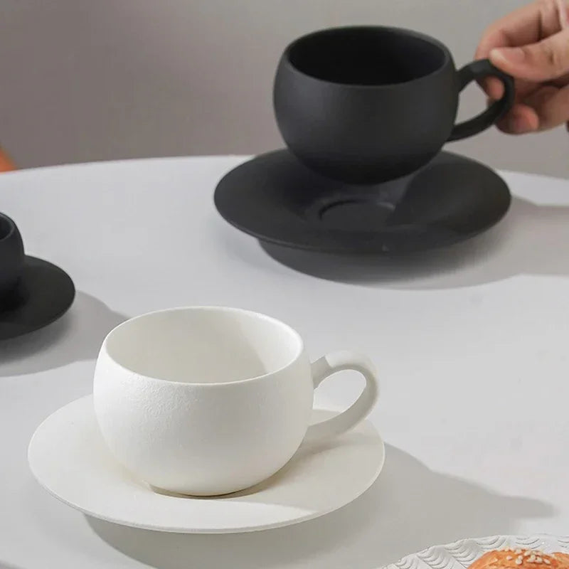 110/280ml Japanese-style Ceramic Mug Black White Fired Stone Coffee Cup and Saucer Set Breakfast Milk Coffee Cup Egg-shaped Mug