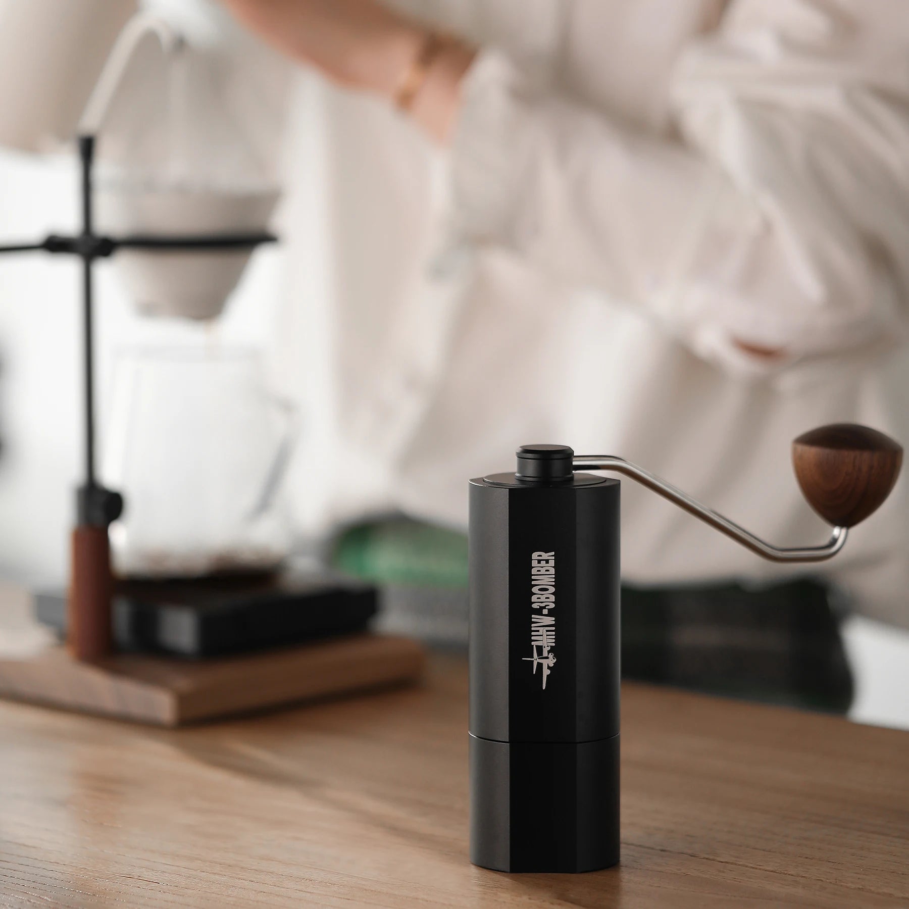 MHW-3BOMBER 38mm Manual Coffee Grinder Magnetic 7 Core Stainless Steel Burr 24 Adjustable Settings Home Barista Accessories