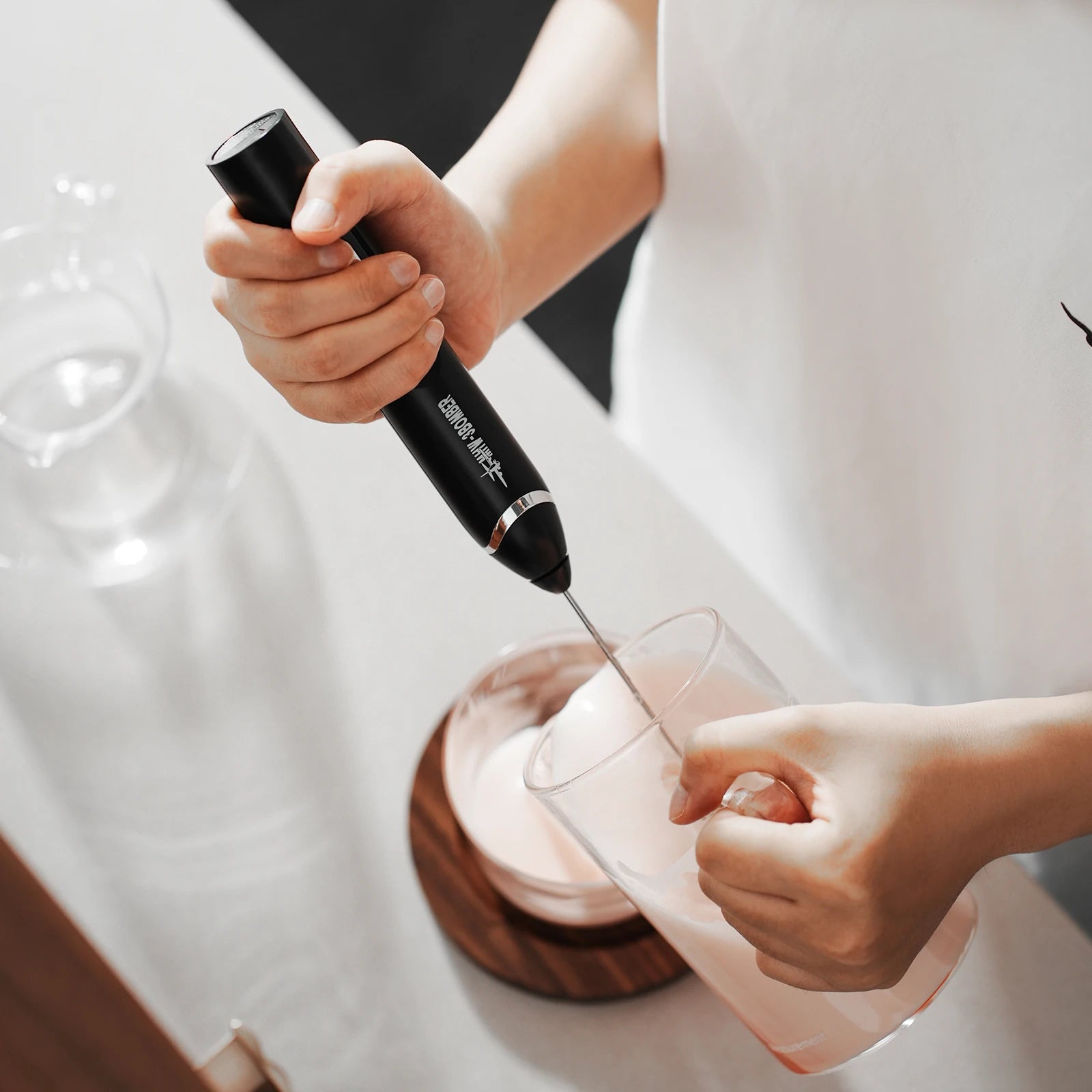 MHW-3BOMBER Electric Milk Frother Rechargeable Handheld Egg Foam Maker with Stainless Whisk for Coffee Latte Cappuccino